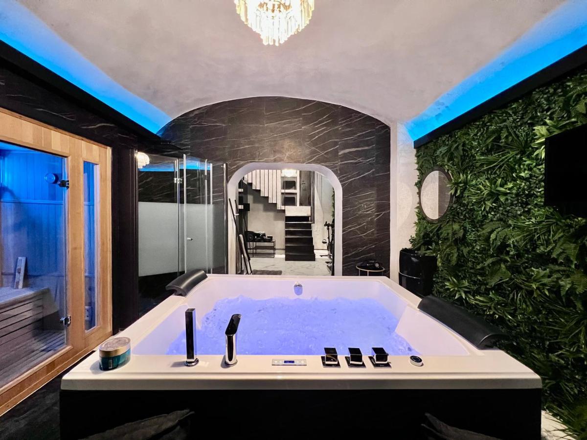 Romantic Wellness Apartment Colosseo エクステリア 写真
